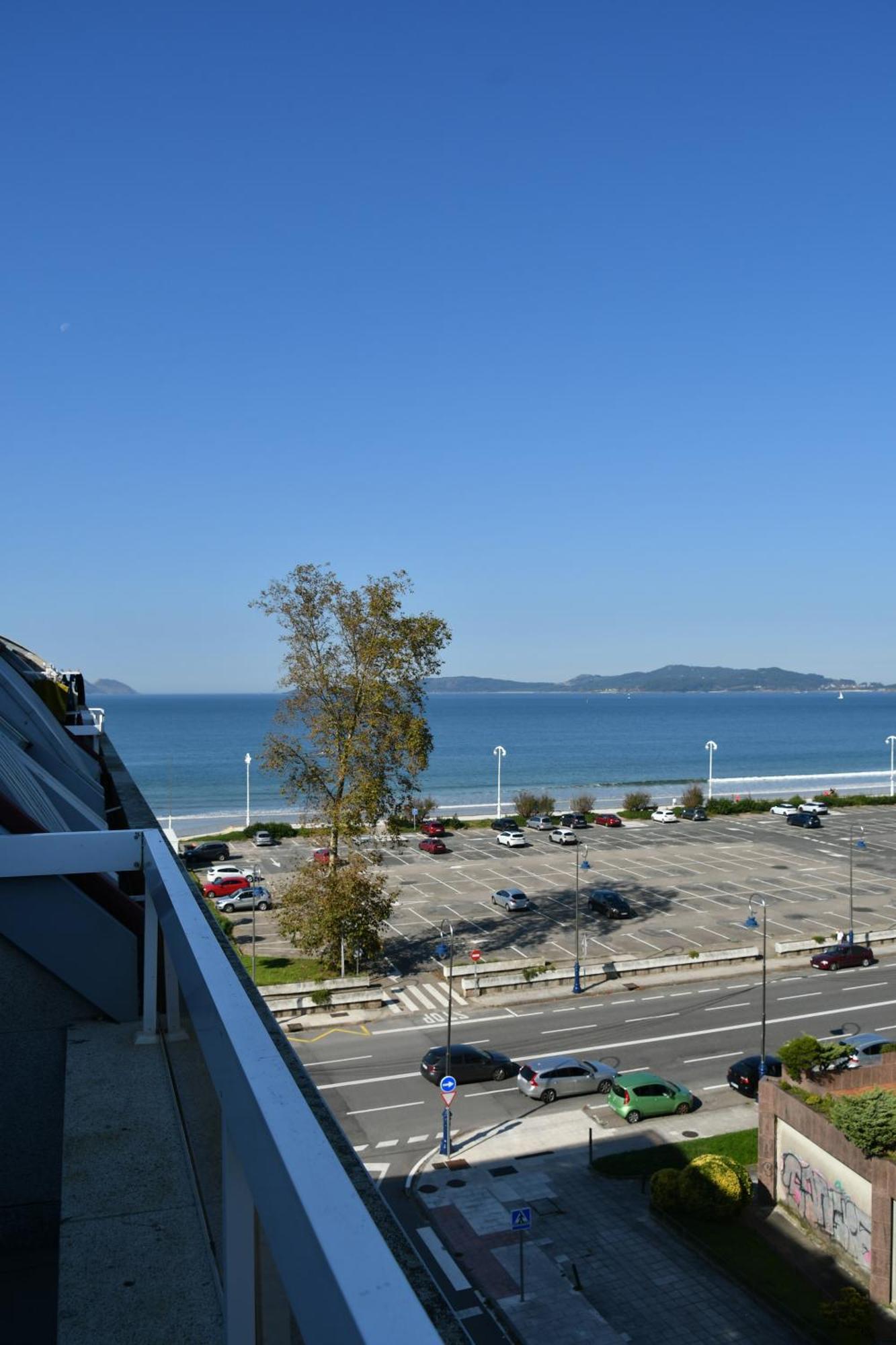 Primera Linea De Playa Samil Costa Con Garaje Incluido 비고 외부 사진