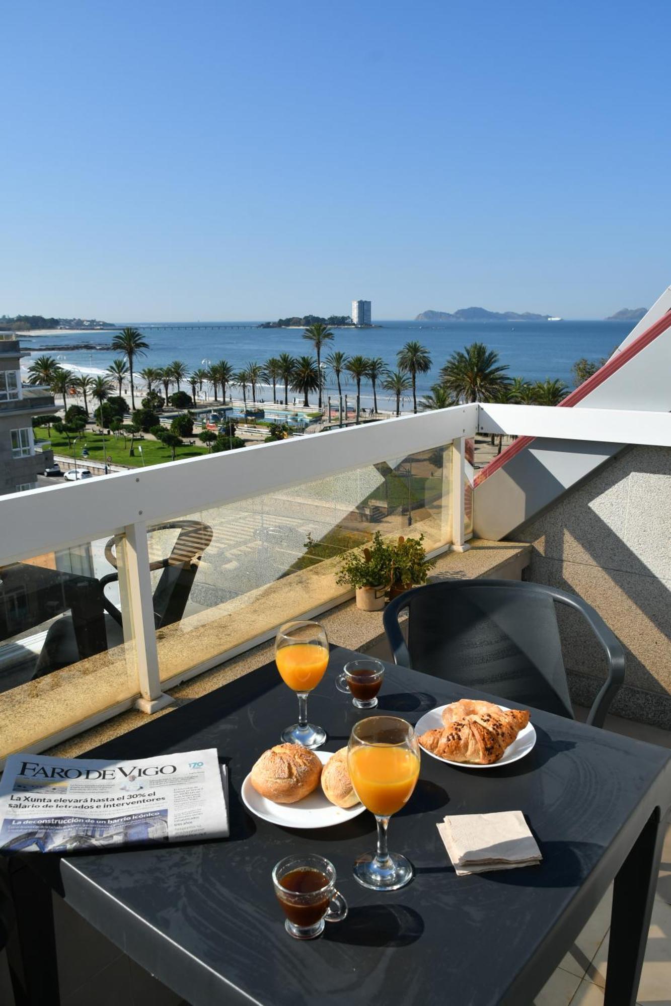 Primera Linea De Playa Samil Costa Con Garaje Incluido 비고 외부 사진